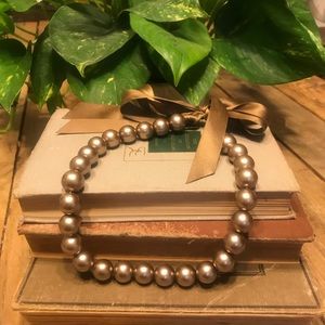 Pearl choker / necklace